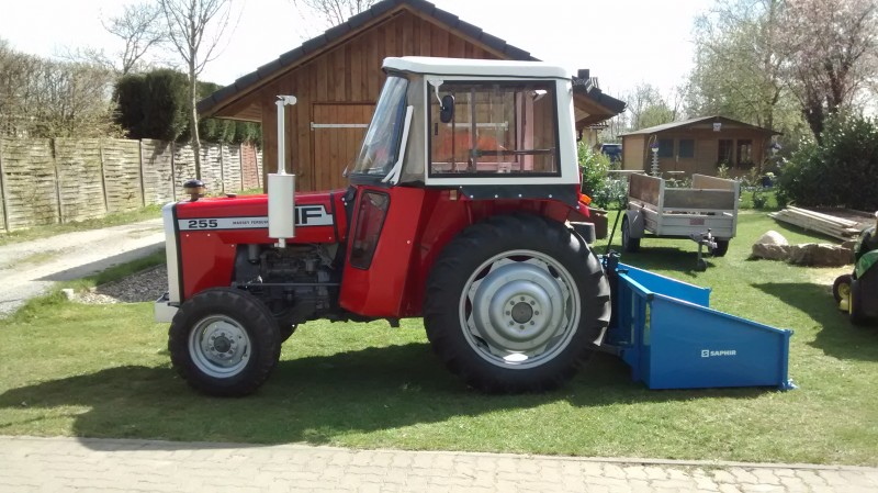 MF 255 restauriert
