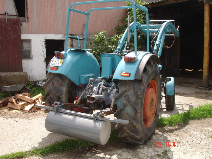 7756313ngy.jpg