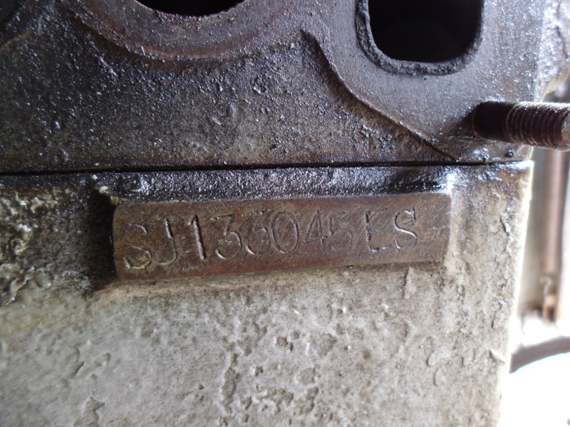 25009910lq.jpg